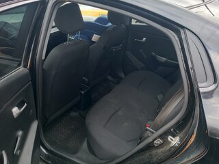 2016 Kia Rio III Рестайлинг, чёрный, 650000 рублей, вид 2