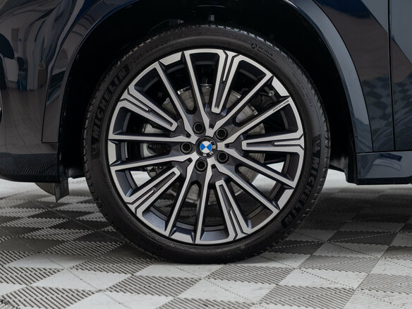 2026 BMW X1 Long 25Li xDrive III (U11/U12), чёрный, 5800000 рублей - вид 13