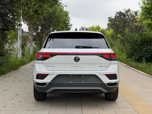 2023 Volkswagen T-Roc I (China Market) Рестайлинг, белый, 1750001 рублей - вид 4