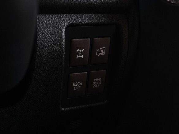 2015 Lexus LX 570 III Рестайлинг, чёрный, 6149000 рублей - вид 33