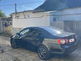 2010 Volkswagen Jetta V, чёрный, 770000 рублей, вид 5