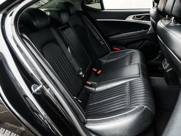 2018 Genesis G70 I, чёрный, 2299000 рублей - вид 6
