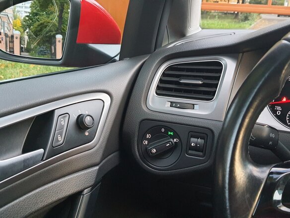 2013 Volkswagen Golf VII, красный - вид 9