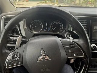 2021 Mitsubishi Outlander III Рестайлинг 3, серый, 3200000 рублей, вид 4