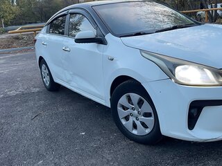 2018 Kia Rio IV, белый, 535000 рублей, вид 4