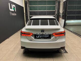 2017 Toyota Camry VIII (XV70), белый, 2490000 рублей, вид 5