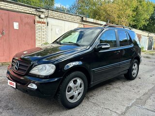 2002 Mercedes-Benz M-Класс 320 I (W163) Рестайлинг, чёрный, 620000 рублей, вид 1