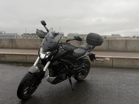 2023 Bajaj Dominar 400, чёрный, 420000 рублей, вид 1
