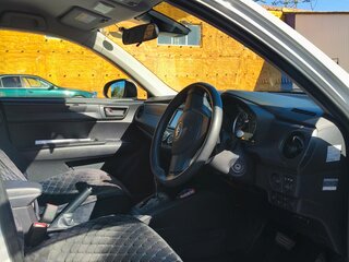 2017 Toyota Corolla Axio XI (E160, E170, E180) Рестайлинг 1, белый, 1000000 рублей, вид 5