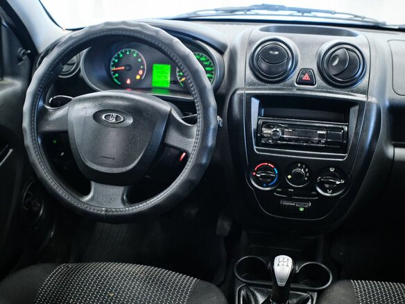 2013 Lada (ВАЗ) Granta I, белый, 375000 рублей - вид 10