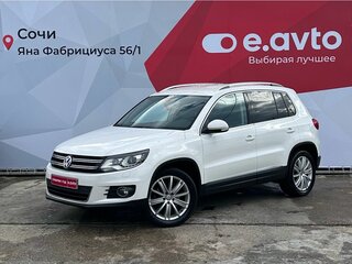 2012 Volkswagen Tiguan I Рестайлинг, белый, 1430000 рублей, вид 1