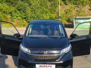 2021 Honda Freed II Рестайлинг, чёрный, 1600000 рублей, вид 2