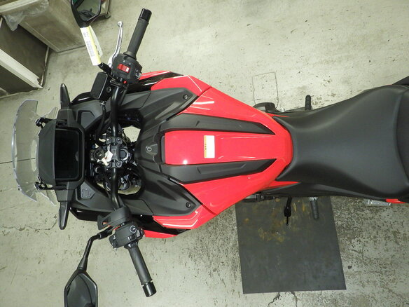 2026 Honda NC 750X, красный, 1350000 рублей - вид 2