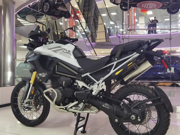 2022 Triumph Tiger 1200, белый, 1950000 рублей - вид 25