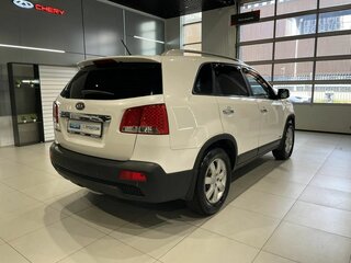 2012 Kia Sorento II, белый, 1149000 рублей, вид 4