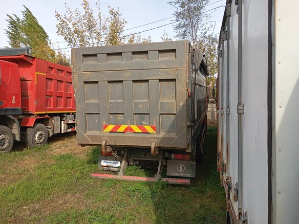 2022 Shacman (Shaanxi) SX3318, красный, 2196000 рублей - вид 2