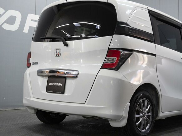 2014 Honda Freed Spike I Рестайлинг 2, белый, 1080000 рублей - вид 5