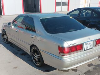 2002 Toyota Crown XI (S170), серебристый, 900000 рублей, вид 3