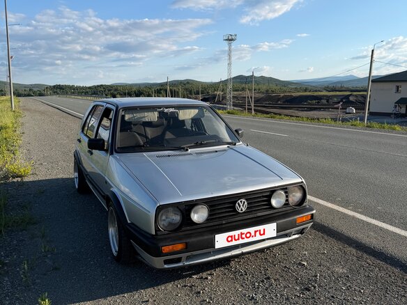 1990 Volkswagen Golf II, серебристый - вид 1
