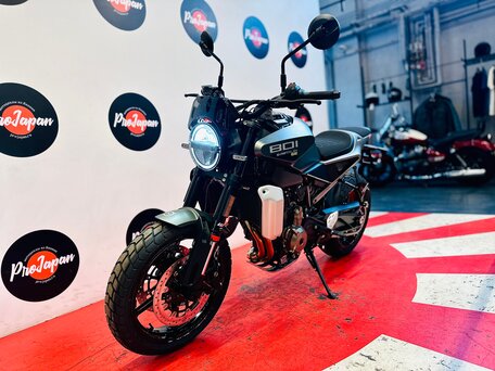 2026 Husqvarna Svartpilen 801, серый, 1350000 рублей, вид 5