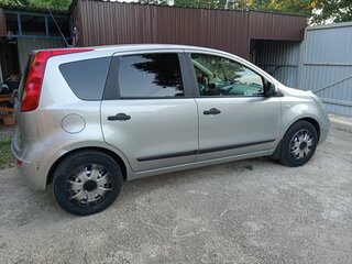 2008 Nissan Note I Рестайлинг, серебристый, 550000 рублей, вид 3