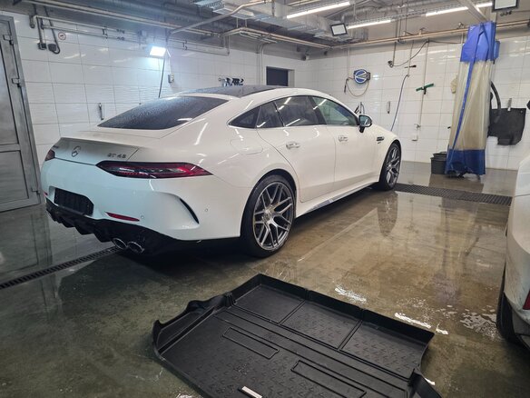 2022 Mercedes-Benz AMG GT 4-Door Coupe 43 I, белый, 10900000 рублей - вид 21