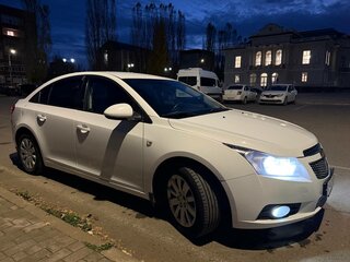 2012 Chevrolet Cruze I Рестайлинг, белый, 850000 рублей, вид 4