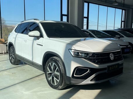 2022 Volkswagen Tayron I Рестайлинг, белый, 2442000 рублей, вид 5