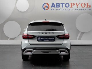 2024 Lada (ВАЗ) Vesta SW Cross I Рестайлинг (NG), белый, 1388000 рублей, вид 4