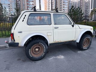 1999 Lada (ВАЗ) 2121 (4x4) I Рестайлинг, белый, 100000 рублей, вид 3