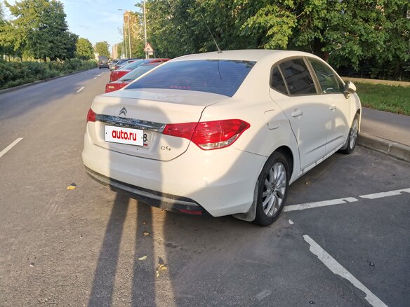 2018 Citroen C4 II Рестайлинг, белый, 1140000 рублей - вид 4