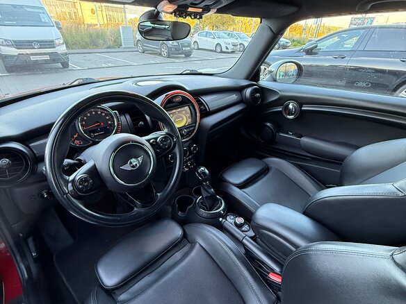 2015 Mini Hatch Cooper III (F55/F56), красный, 1260000 рублей - вид 11