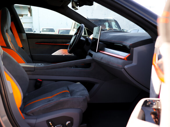 2024 Zeekr 001 100 kWh I, серый, 5578000 рублей - вид 16