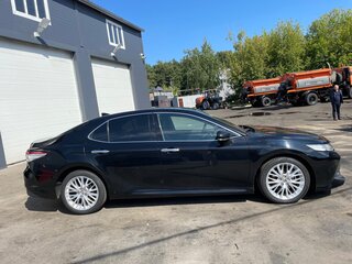 2018 Toyota Camry VIII (XV70), чёрный, 2300000 рублей, вид 2