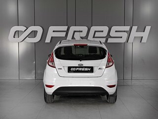 2013 Ford Fiesta Mk6 Рестайлинг, белый, 859000 рублей, вид 4