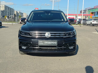 2019 Volkswagen Tiguan II, чёрный, 2820000 рублей, вид 2