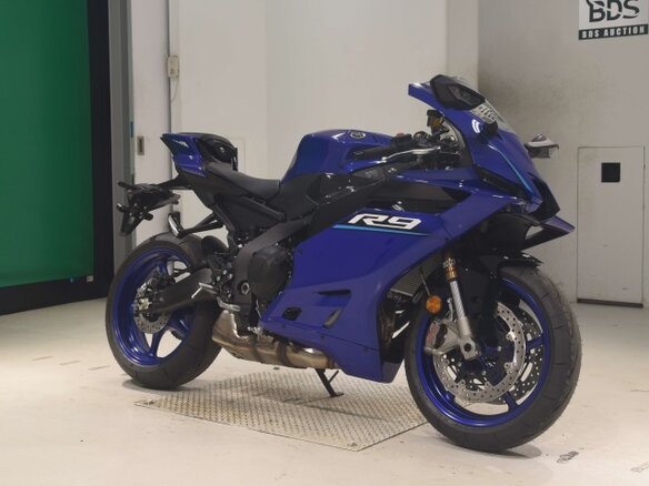 2026 Yamaha YZF-R9, синий, 1680000 рублей - вид 2