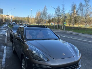 2012 Porsche Cayenne S II (958), коричневый, 1950000 рублей, вид 2
