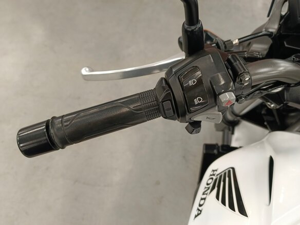 2013 Honda NC 700S, белый, 450000 рублей - вид 20