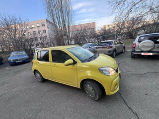2016 Toyota Passo III, жёлтый, 830000 рублей, вид 5