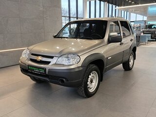 2012 Chevrolet Niva I Рестайлинг, коричневый, 349000 рублей, вид 3