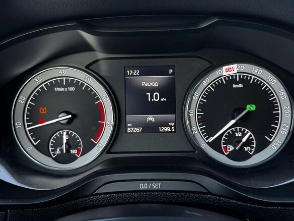 2021 Skoda Karoq DSG7 I, белый, 2360000 рублей - вид 3