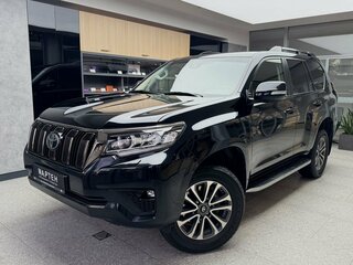 2022 Toyota Land Cruiser Prado 150 Series Рестайлинг 3, чёрный, 6890000 рублей, вид 1