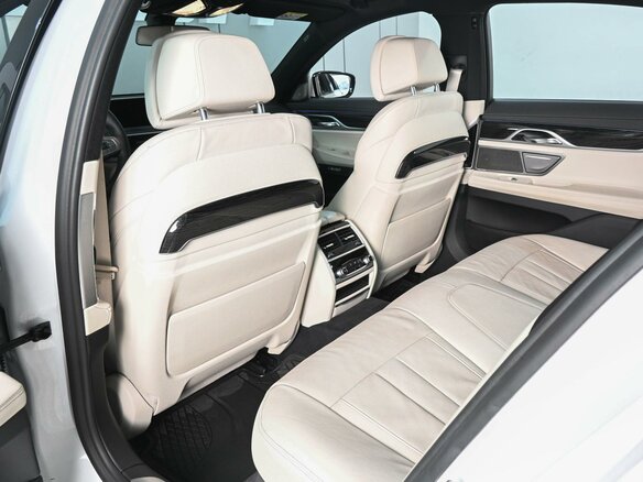 2017 BMW 7 серии 730i VI (G11/G12), белый, 3299000 рублей - вид 10