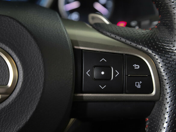 2019 Lexus RX 300 IV Рестайлинг, белый, 5200000 рублей - вид 18