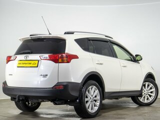 2013 Toyota RAV4 IV (XA40), белый, 1799000 рублей, вид 5