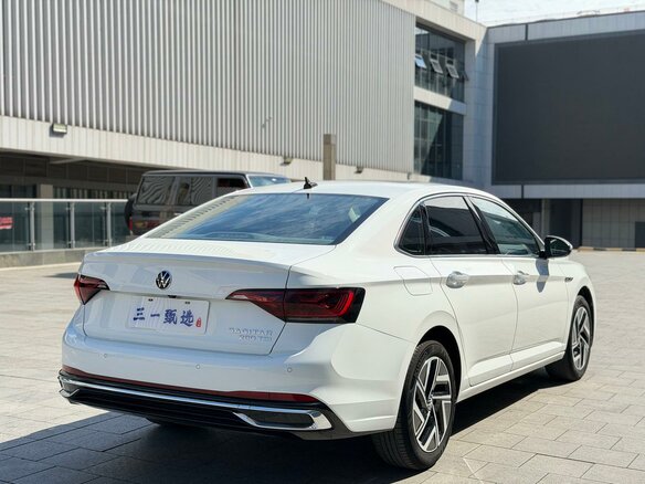 2023 Volkswagen Sagitar III Рестайлинг, белый, 1350000 рублей - вид 3