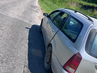 2004 Ford Focus I Рестайлинг, серебристый, 210000 рублей, вид 5