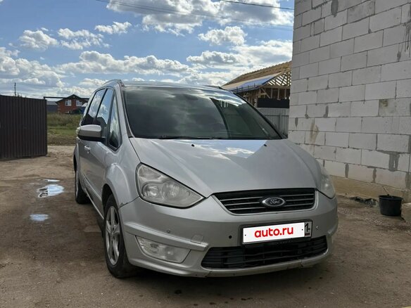 2012 Ford Galaxy II Рестайлинг, серый - вид 1