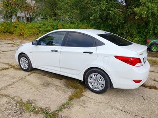 2012 Hyundai Solaris I, белый, 500000 рублей, вид 4